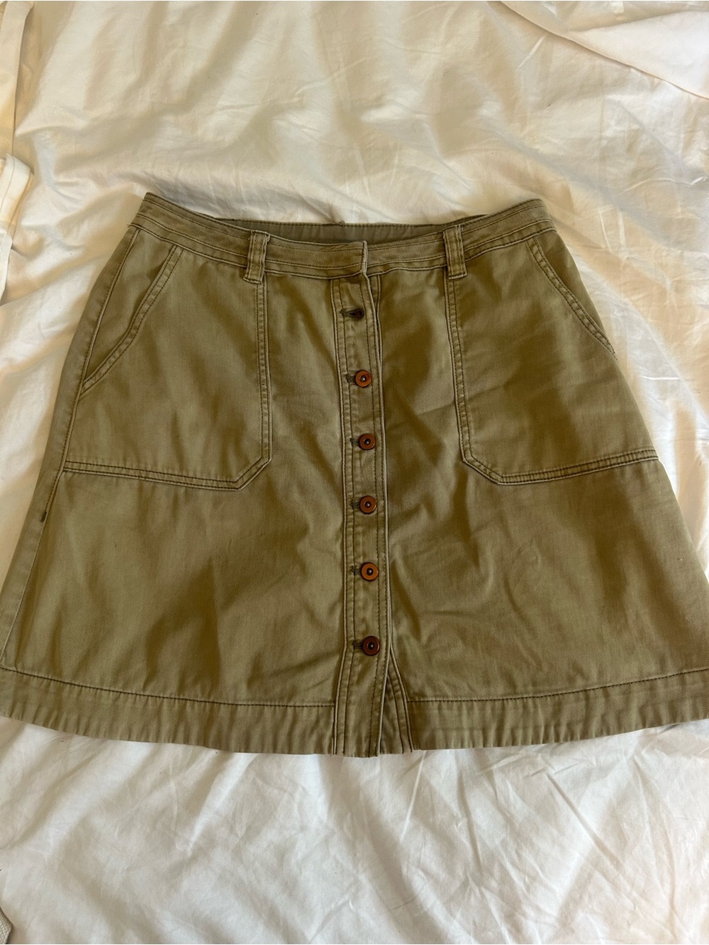 PILCRO Button-Front Olive Green Utility Skirt